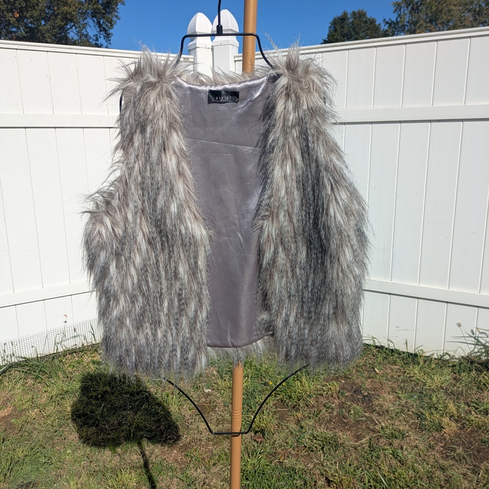 Ashley By 26 International Gray Faux Fur Vest